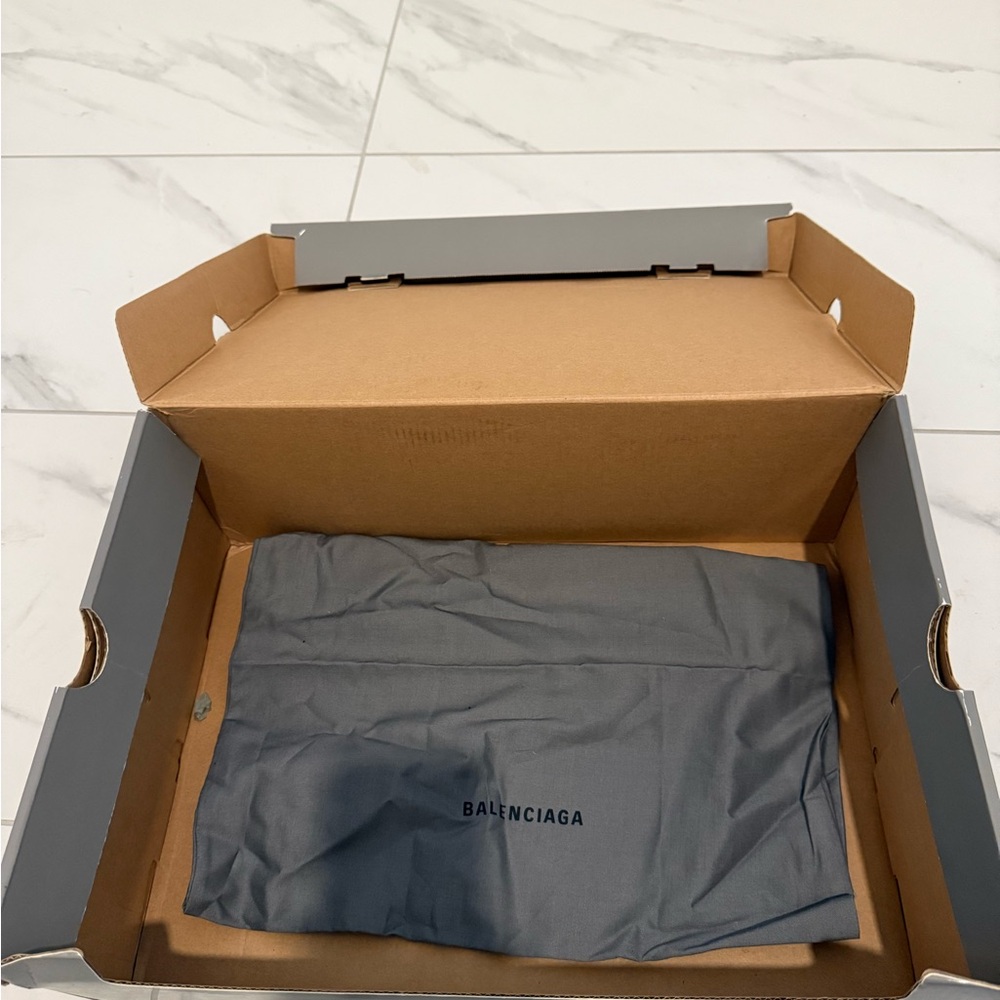 Balenciaga Cream Triple S Sneakers - Picture 7 of 8